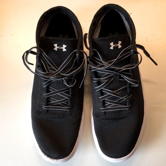 UA Boys 7Y Grade School Kickit 2 Mid Wt Shoes. D/5/A237 - Picture 2 of 9